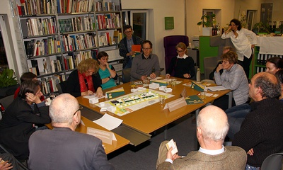 ...und schon gehen die Verhandlungen los...