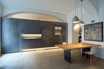 Tip Top Table, Wien, 2015