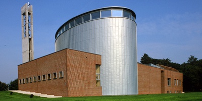 Millenniumskirche, St. Pölten-Stattersdorf, 2000 – © Wolfgang Pfoser Millenniumskirche, St. Pölten-Stattersdorf, 2000
