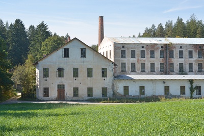 ORTE_Ausstellung_wertvolles Erbe_ehemalige Anderlfabrik Kleedorf – © Sven Wuttej ORTE_Ausstellung_wertvolles Erbe_ehemalige Anderlfabrik Kleedorf