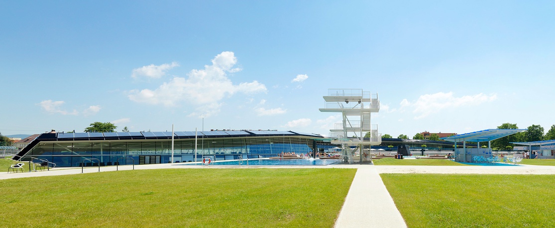 Sport- u. Wellnessbad Eggenberg - Graz, 2011, Freibad Außenbereich