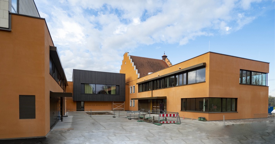 Gebäudeadaptierung Zwentendorf Hofansicht I Marktansicht – © Marika Ofner Gebäudeadaptierung Zwentendorf Hofansicht I Marktansicht