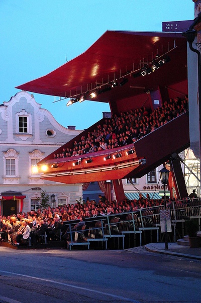 Mobile Tribüne Haag, Architektur: non:conform