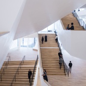 Treppenhaus - Elbphilharmonie, Hamburg; Architektur: Herzog & De Meuron